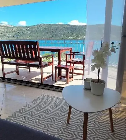 Apartamento Mila Marina
